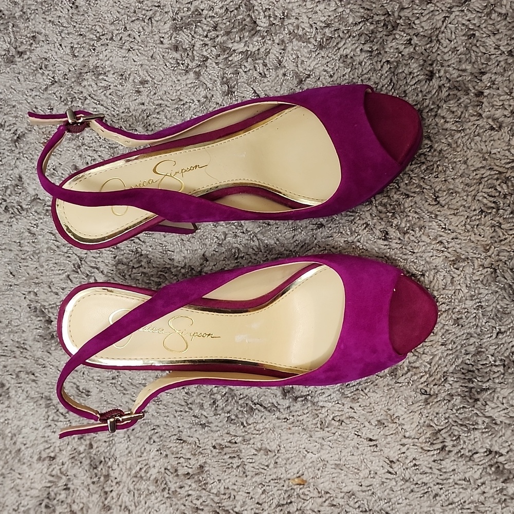 Shoe